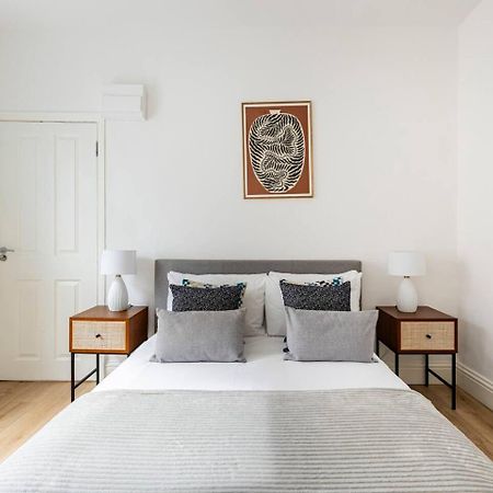Stylish One Bedroom Apartment In Greater London Ngoại thất bức ảnh